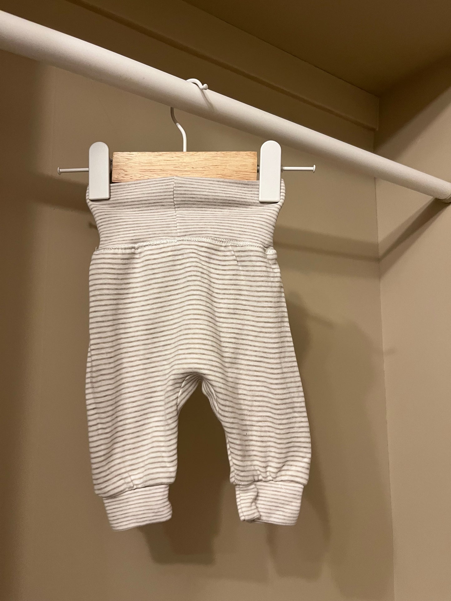 Mjukis byxor randiga beige stl 50 (0-1 mån) - H&M