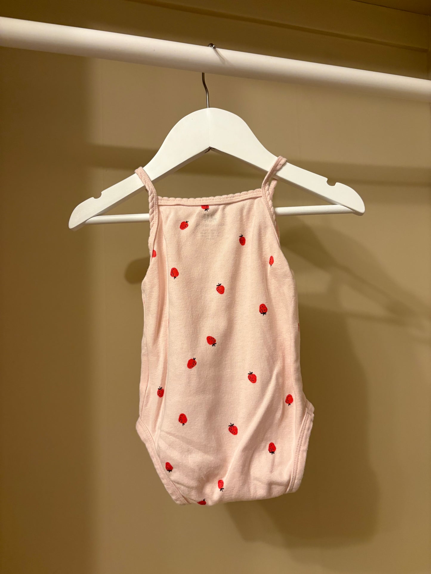 Body linne rosa med jordgubbar stl 68 (4-6 mån) - H&M