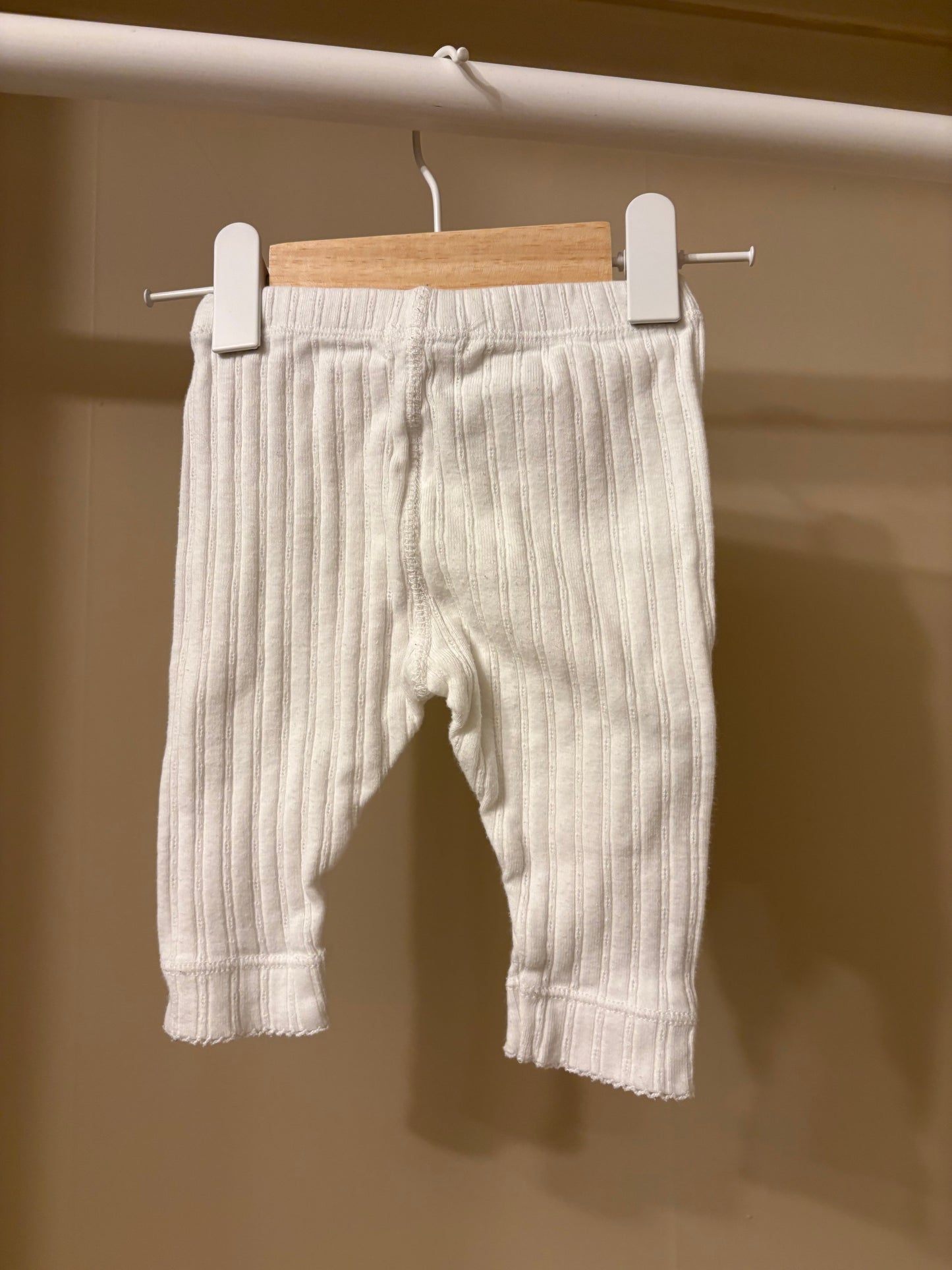 Byxor ribbade vita stl 62 (2-4 mån) - Newbie