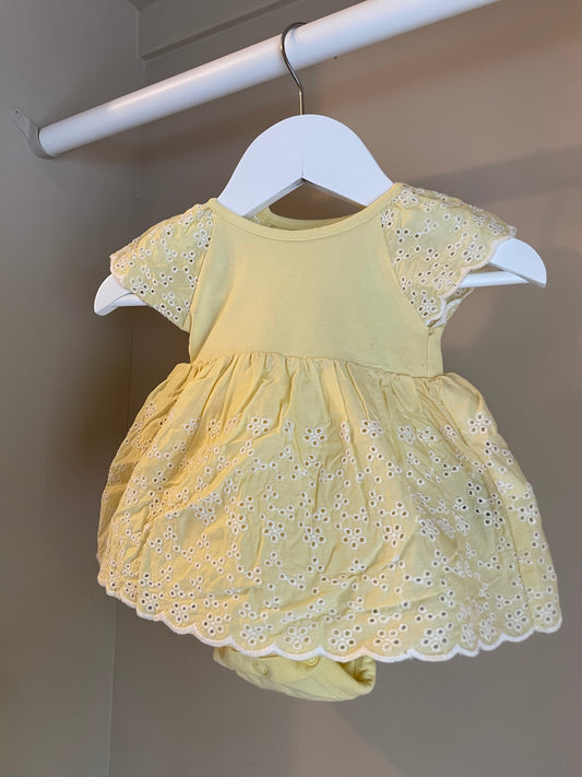 Klänning stl 56 (1-2 mån) - H&M