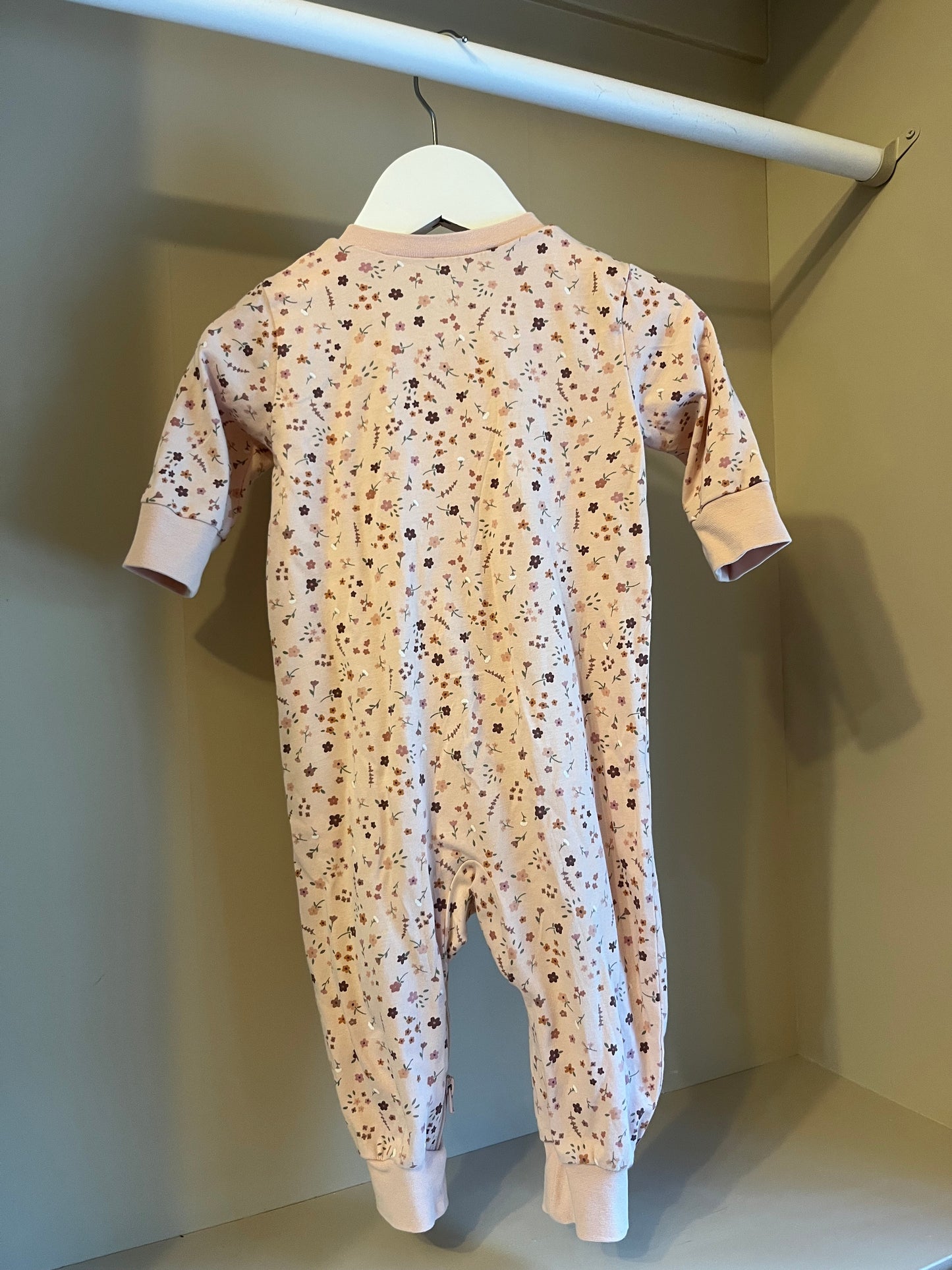 Pyjamas rosa med blommor stl 68 (4-6 mån) - Lindex