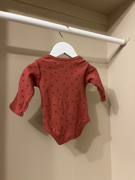 Body roströd stl 62 (2-4 mån) - BeKids