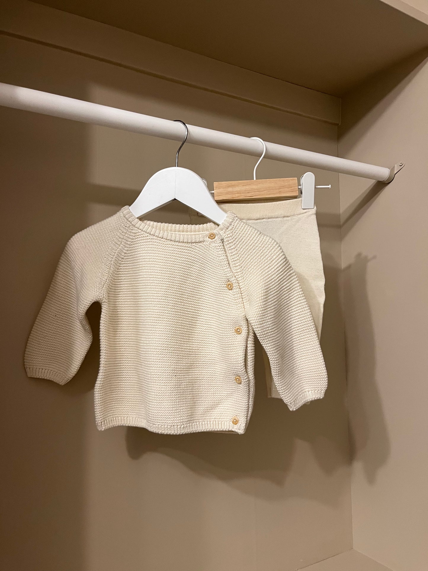 Stickat Set tröja & byxa stl 62 (2-4 mån) - H&M (nytt)