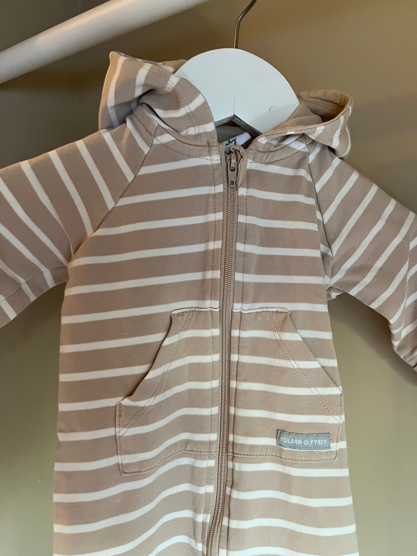 Sweatshirtoverall med luva storlek 56 (1-2 mån) - P O.P