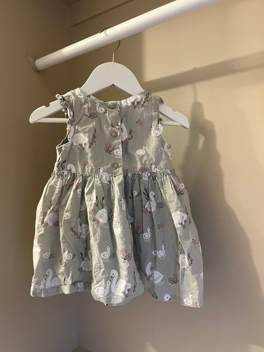 Klänning stl 68 (4-6 mån) - H&M