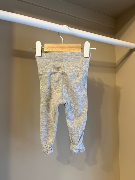 Byxor grå basic med fötter stl 56 (1-2 mån) - H&M