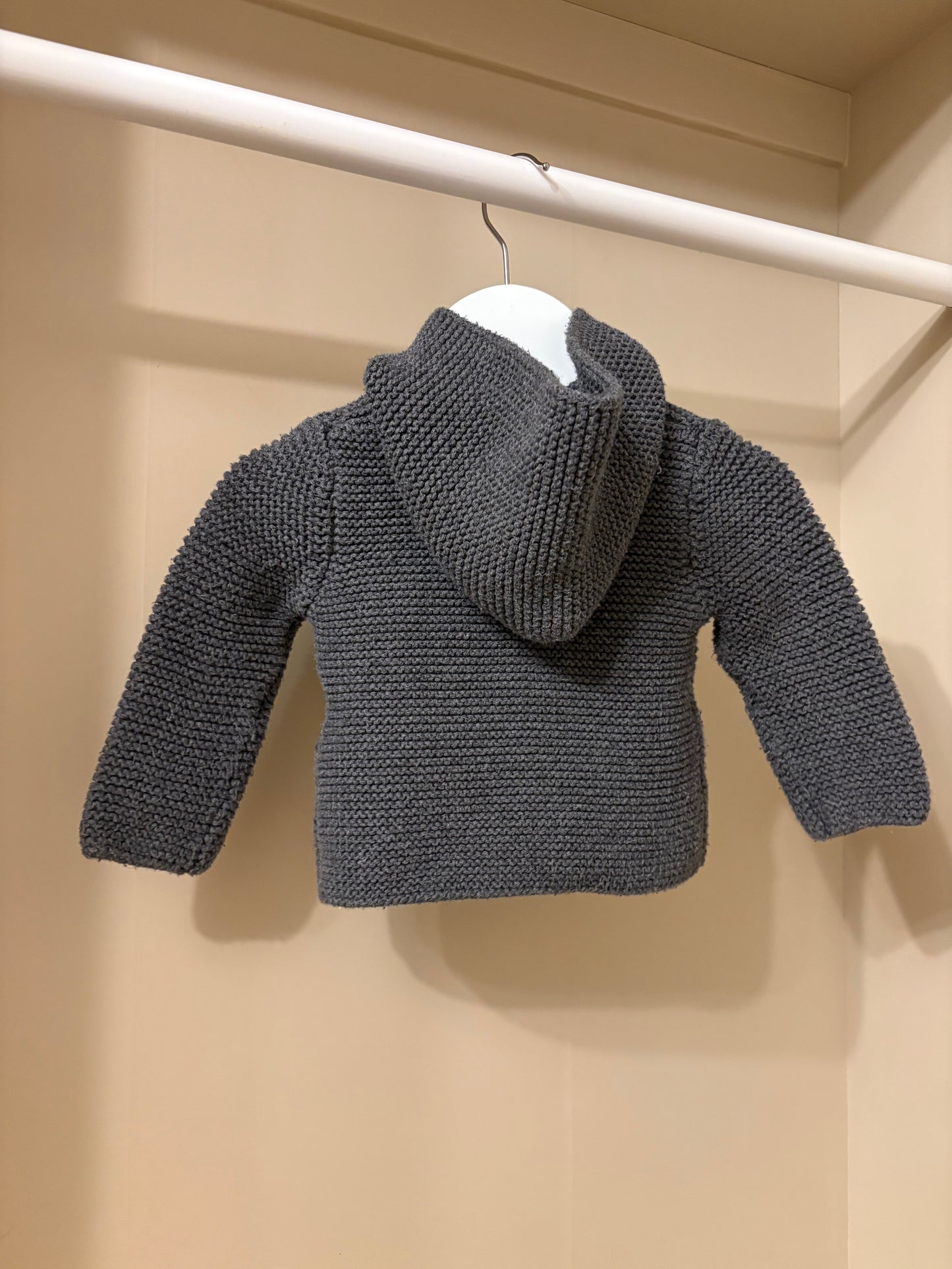 Kofta stickad mörkgrå stl 80 - Zara