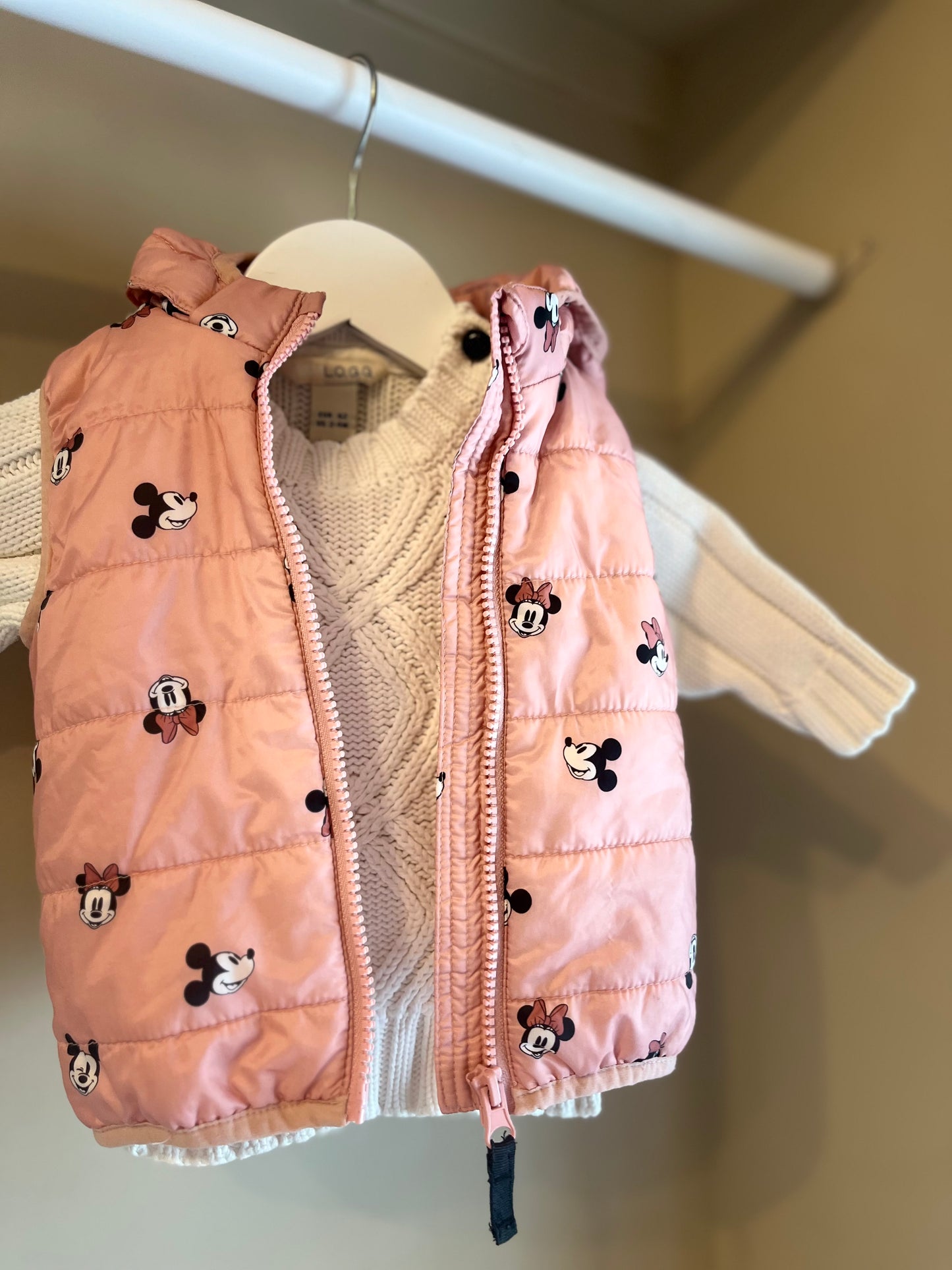 Väst mimmi stl 68 (4-6 mån) - H&M