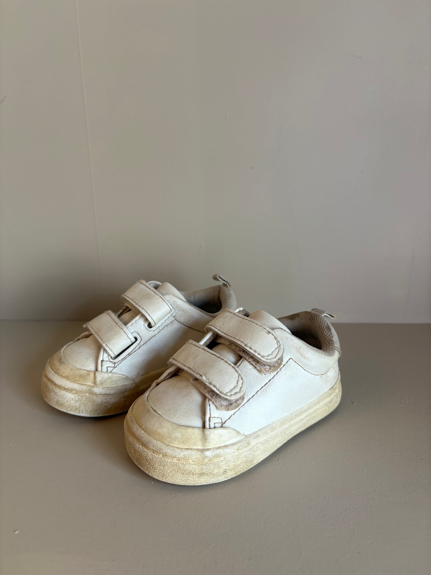 Skor vita stl 18/19 - H&M