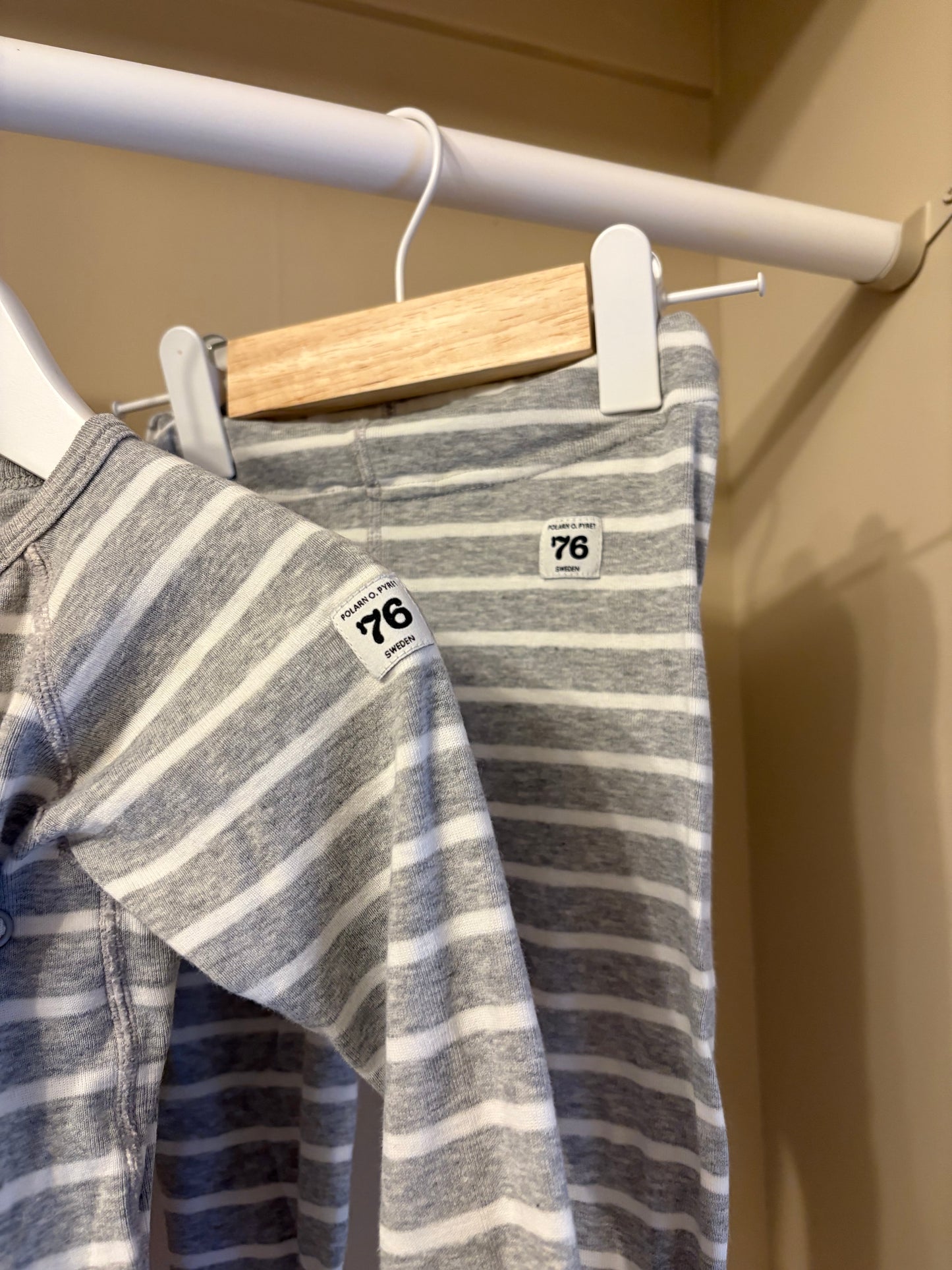 Set body+byxa stl 68 (4-6 mån) Polarn O. Pyret