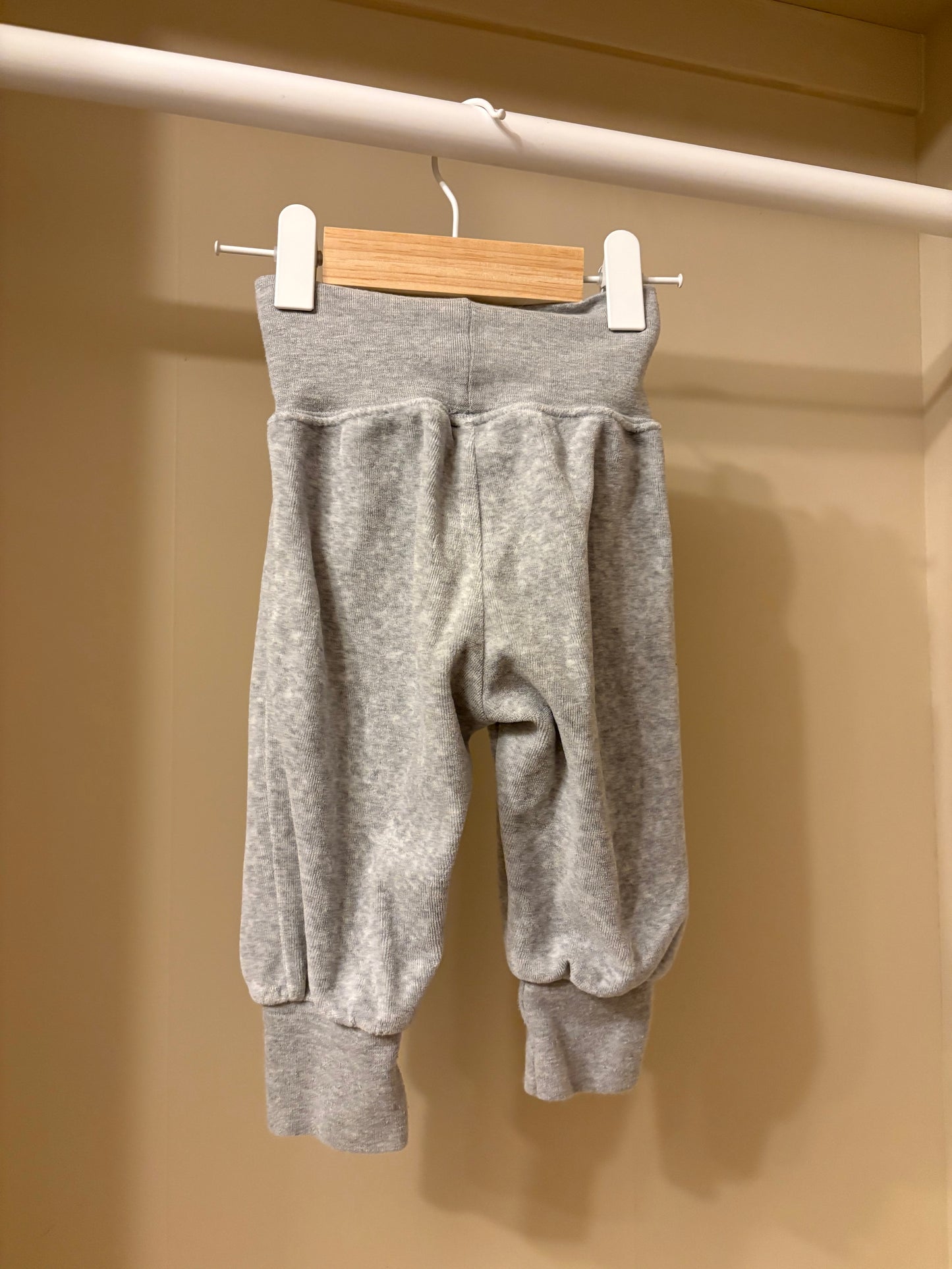 Mjukisbyxor grå stl 68 (4-6 mån) - Lindex