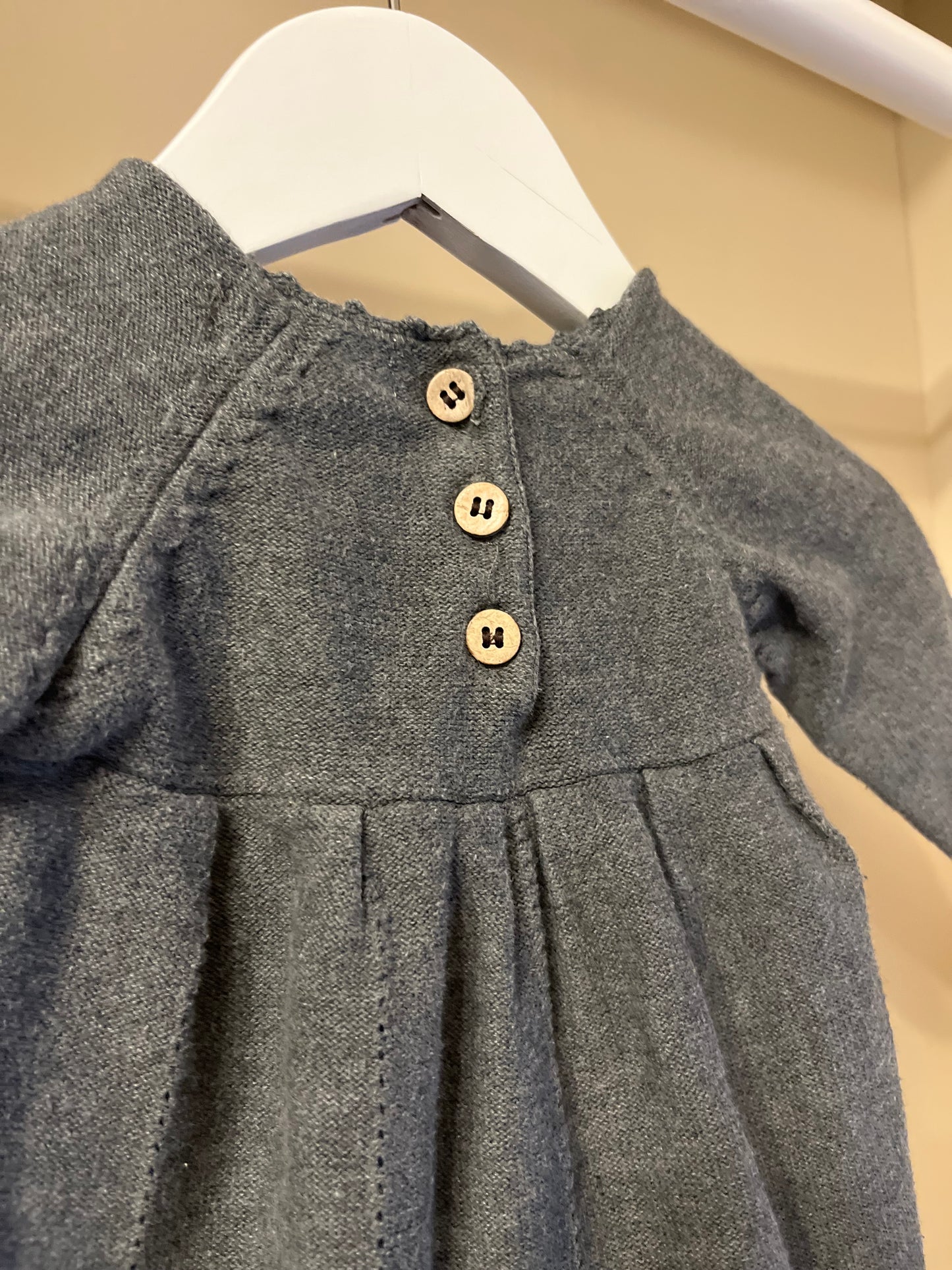 Klänning grå stl 62 (2-4 mån) - Newbie