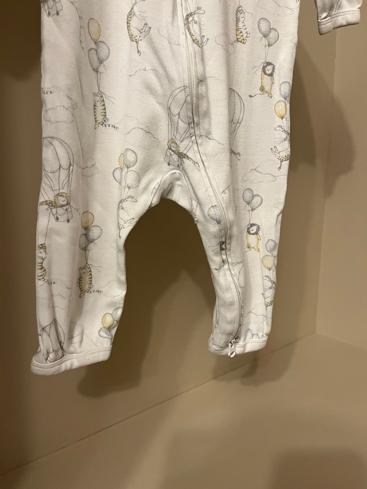 Pyjamas vit luftballong stl 62 (2-4 mån) - Newbie