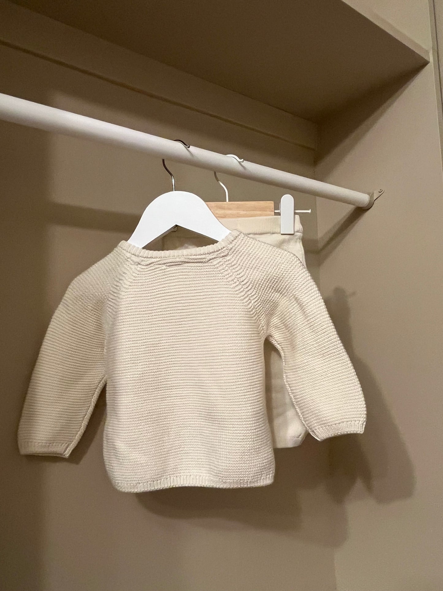 Stickat Set tröja & byxa stl 62 (2-4 mån) - H&M (nytt)