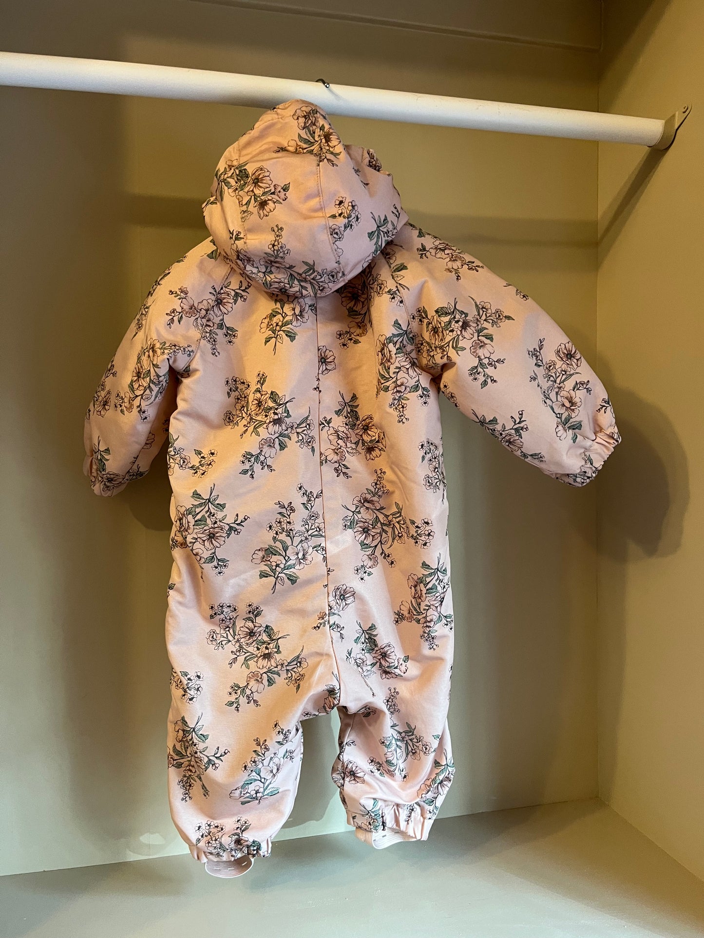 Overall rosa blommig stl 68 (4-6 mån) - Newbie