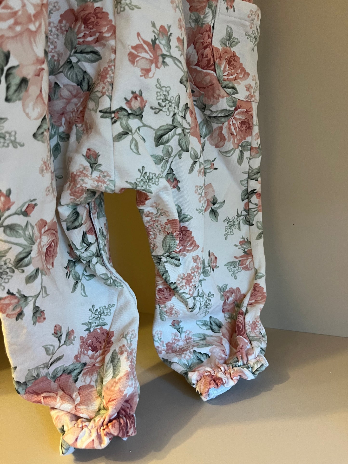 Jumpsuit storlek 80 (9-12 mån) - Newbie