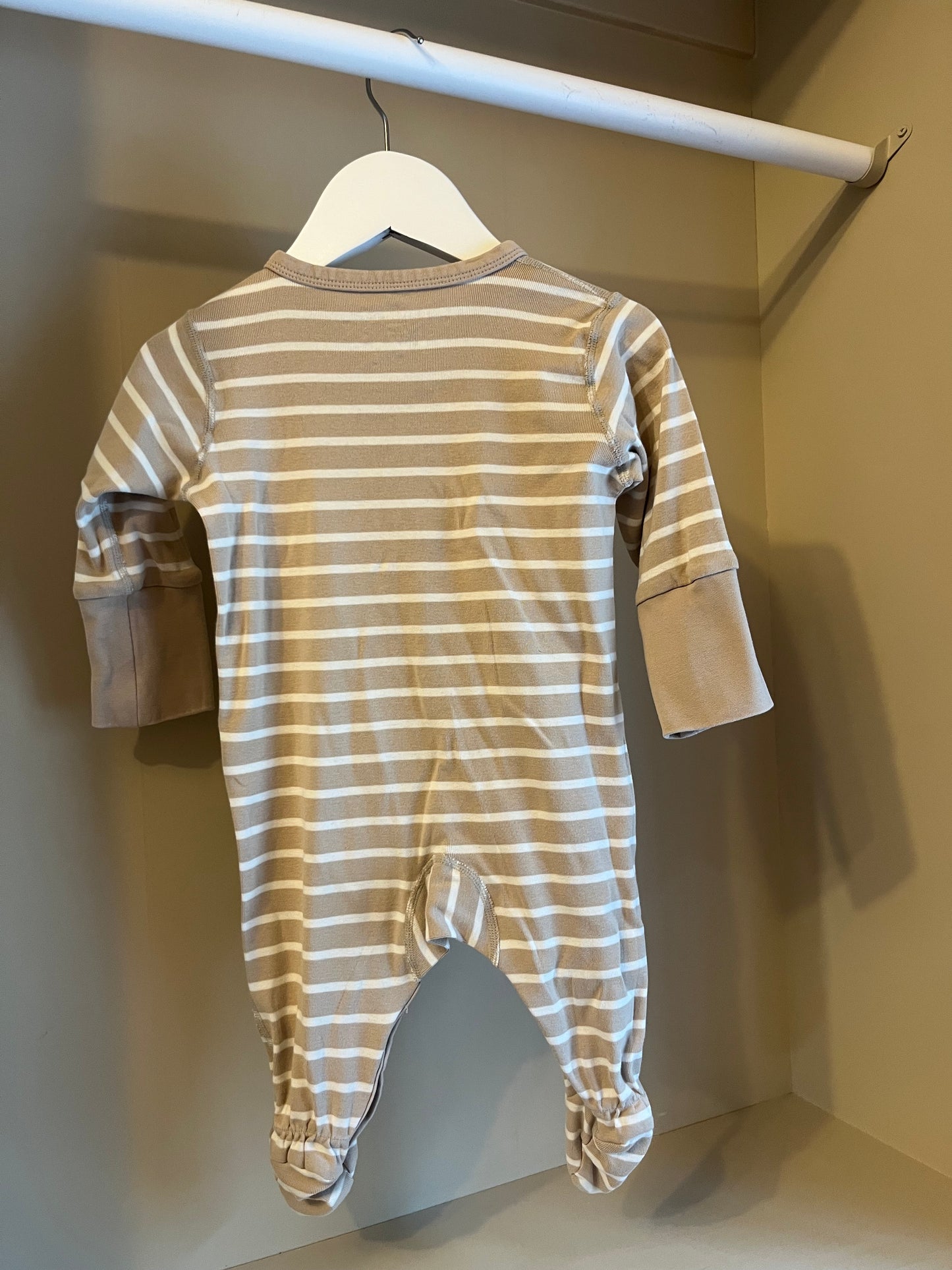 Pyjamas beige randig stl 62/68 - Polarn O. Pyret