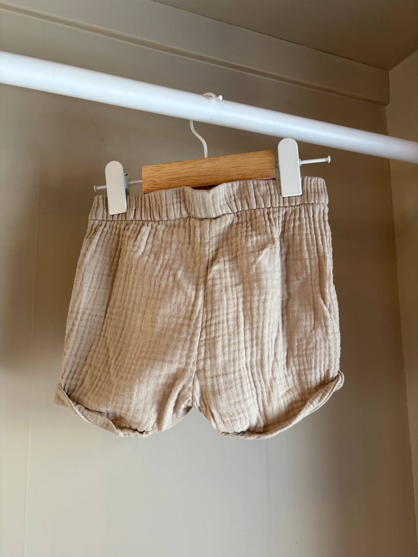 Shorts muslintyg beige stl 74 (6-9 mån) - Kappahl