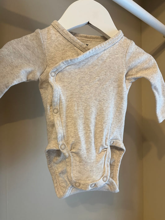 Body omlott beige stl 56 (1-2 mån) - H&M