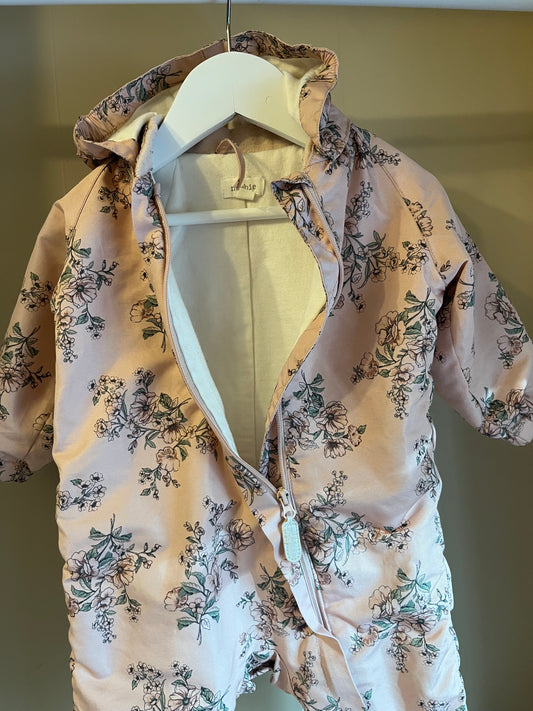 Overall rosa blommig stl 68 (4-6 mån) - Newbie