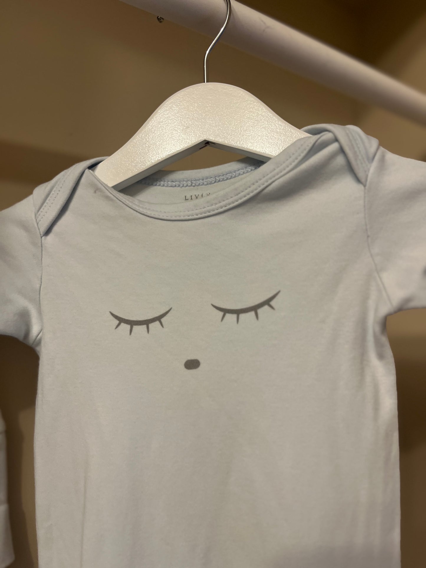 Pyjamas ljusblå stl 62/68 (3-6 mån) - Livly