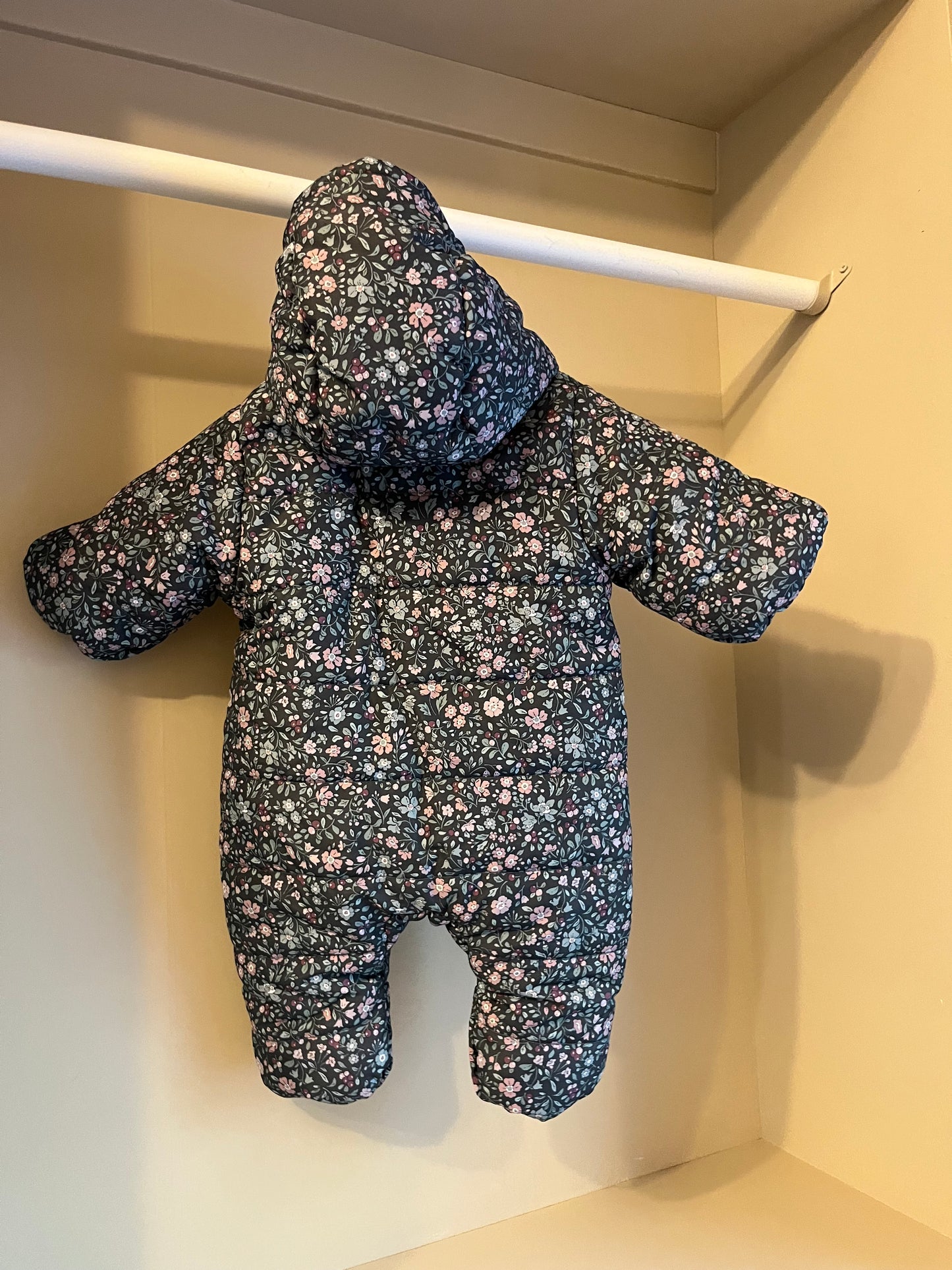 Overall blå/lila blommig stl 50 (0-1 mån) - H&M