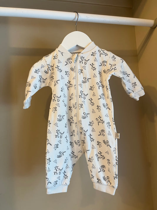 Pyjamas vit/grå djurmotiv stl 50 (0-1 mån) - Basic me