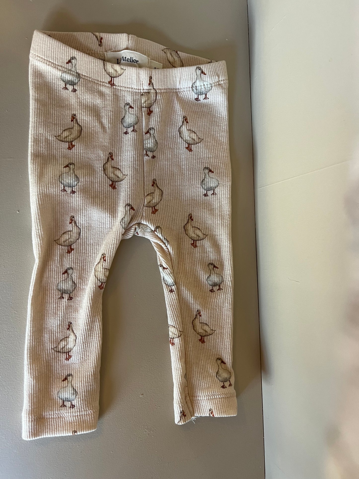 Set med body och byxa stl 62 (2-4 mån) - Lil' Atelier