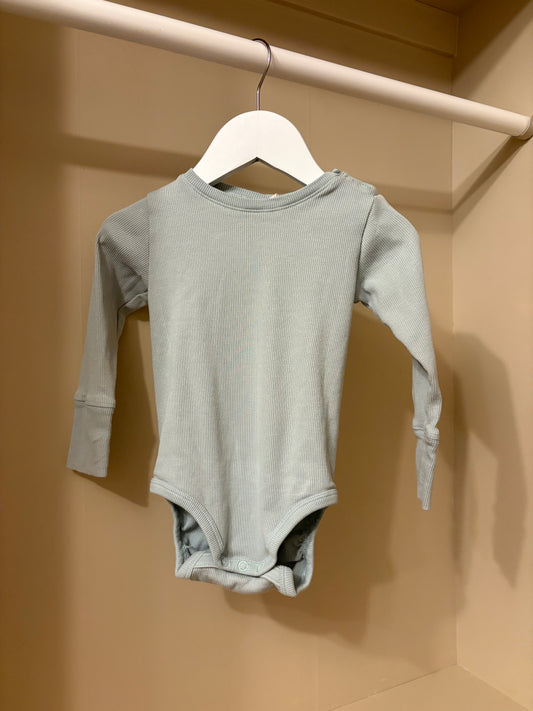 Body grön stl 74 - Kappahl