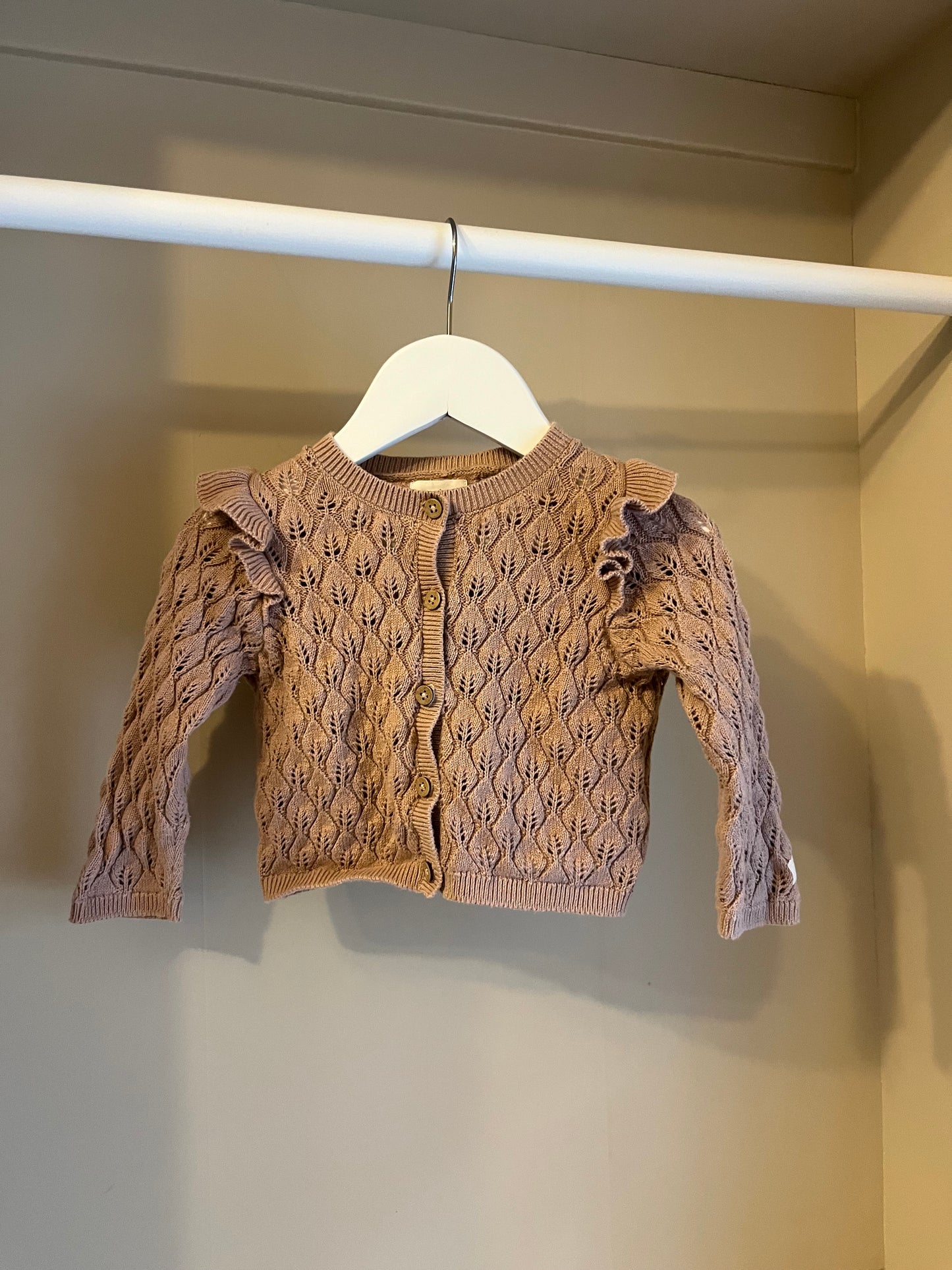 Stickad kofta gammelrosa stl 68 (4-6 mån) - Newbie