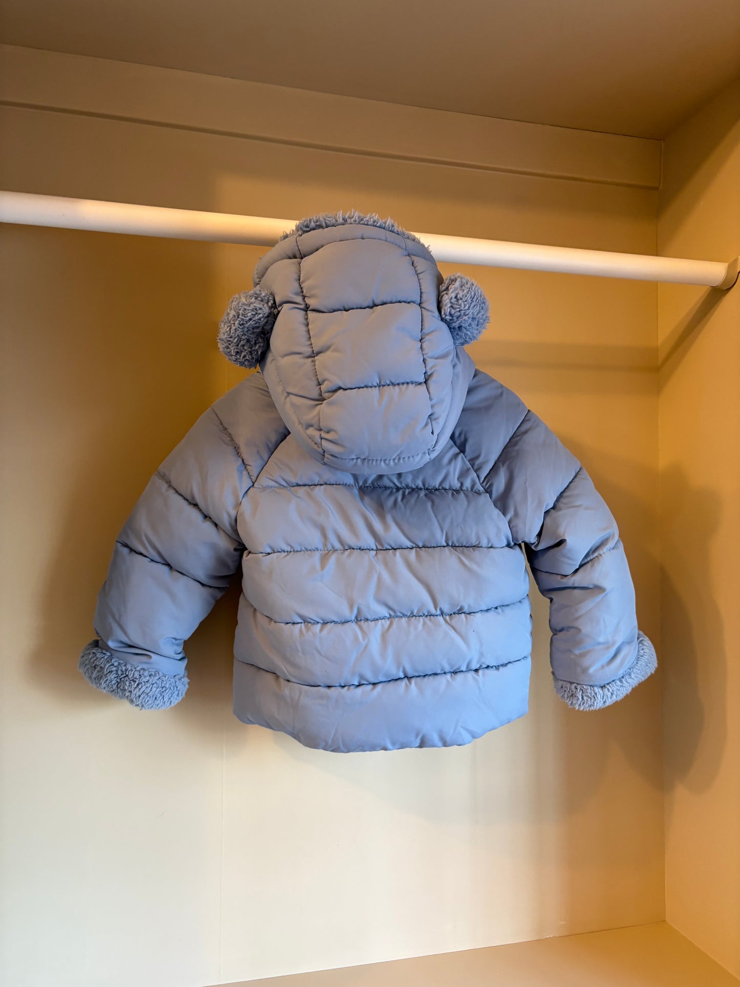 Vadderad jacka blå stl 80 - Mango