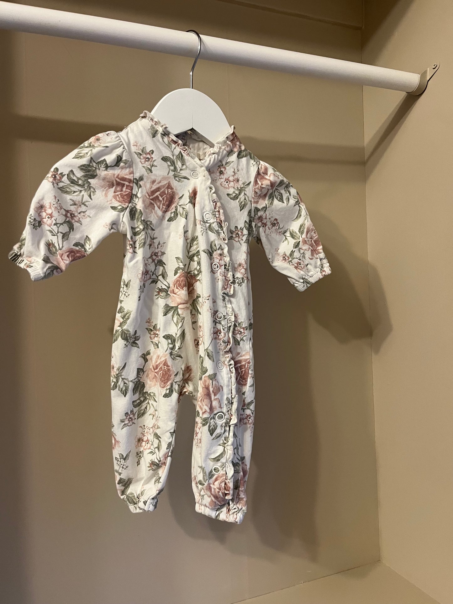 Pyjamas blommig stl 56 (1-2 mån) - Newbie