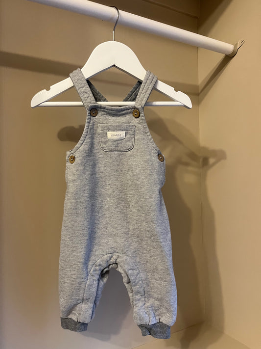 Hängselbyxor mjukis stl 68 (4-6 mån) - Newbie