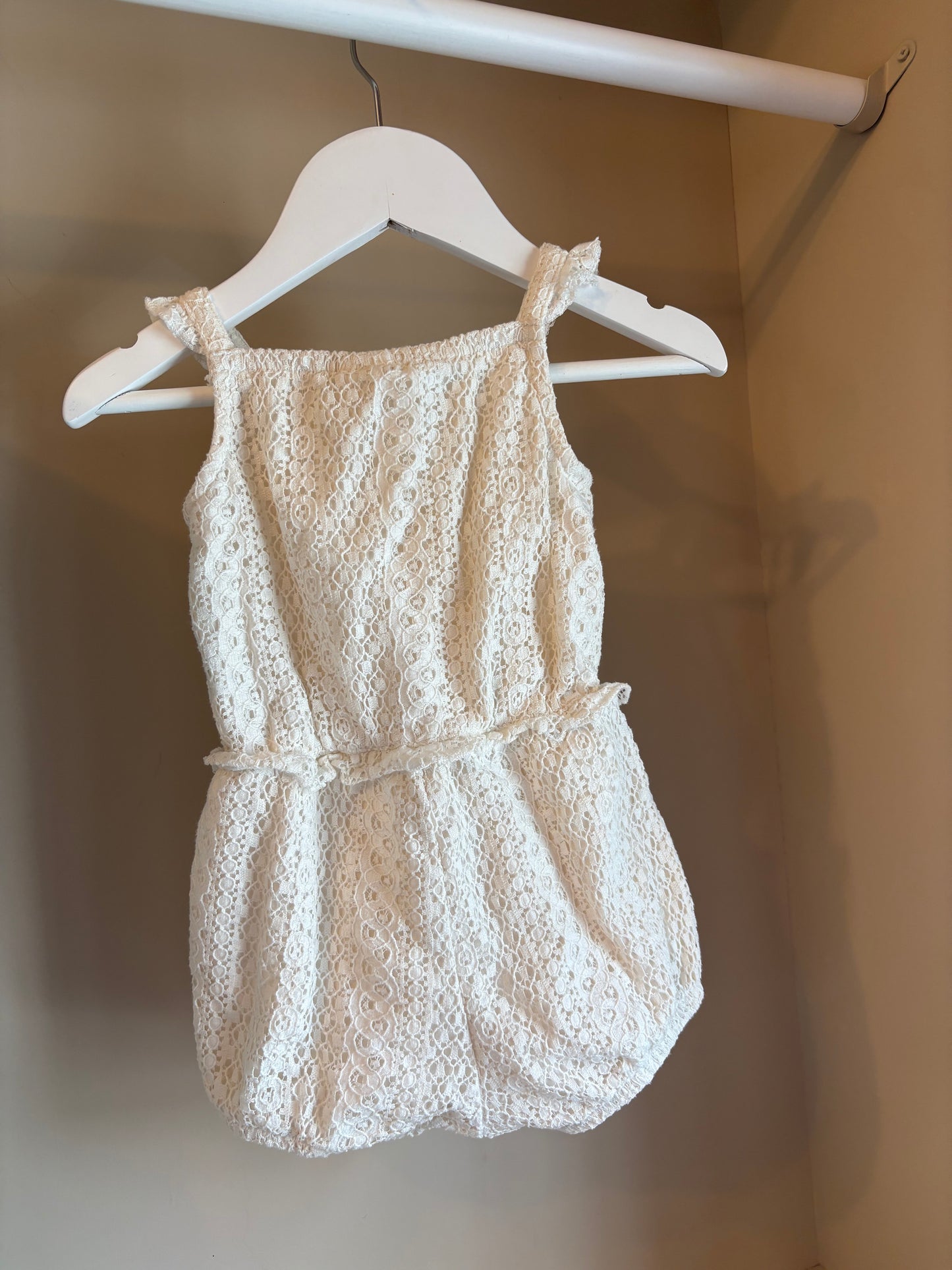 Jumpsuit vit spets stl 74 (6-9 mån) - H&M