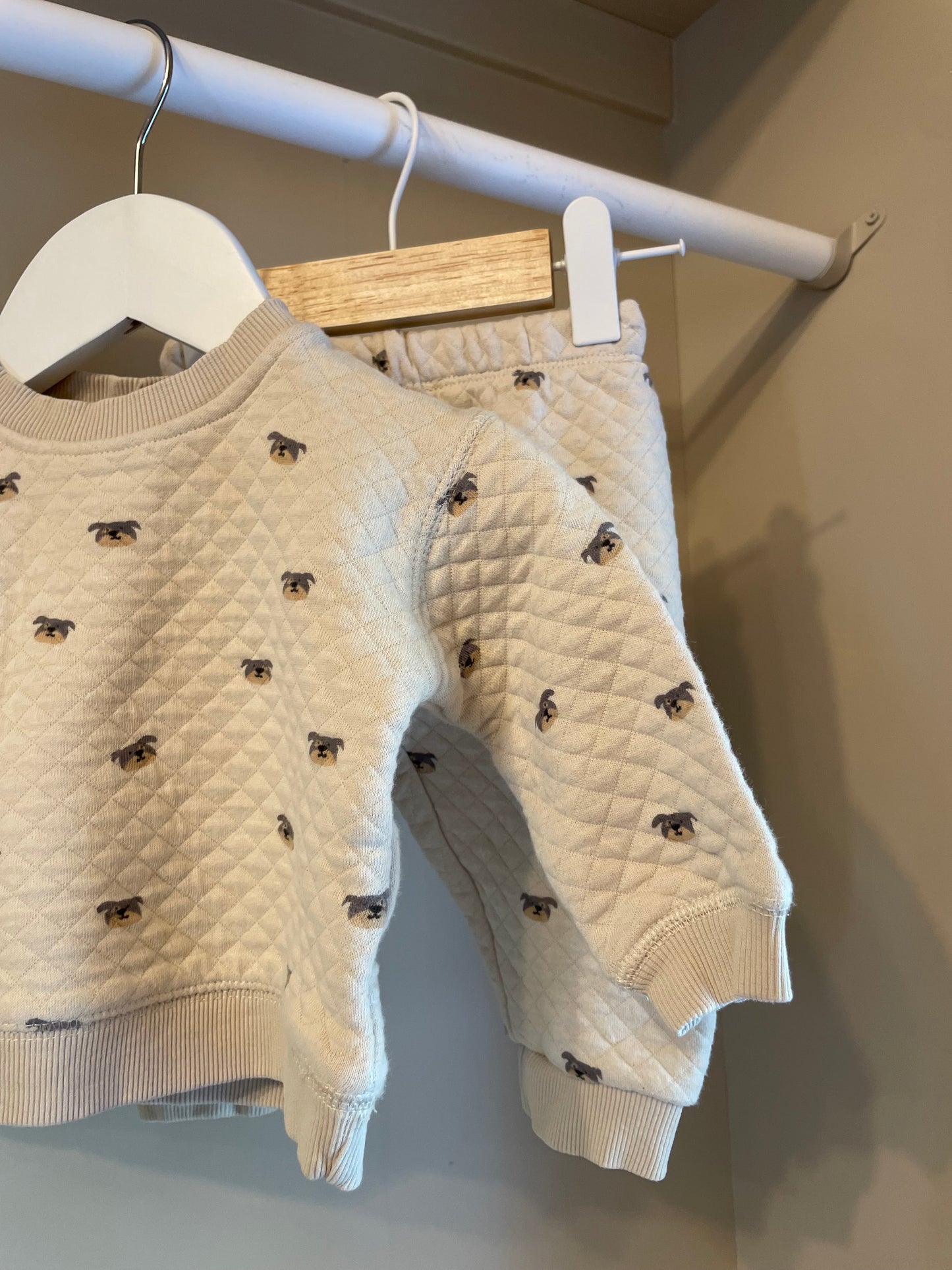 Set sweatshirt och byxa stl 68 (4-6 mån) - Rikki
