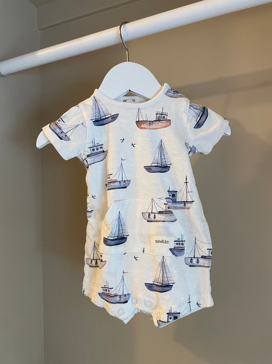 Pyjamas mönster båtar stl 56 (1-2 mån) - Newbie