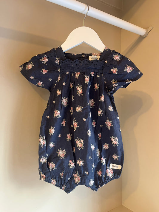 Jumpsuit kortärmad stl 62 (2-4 mån) - Newbie