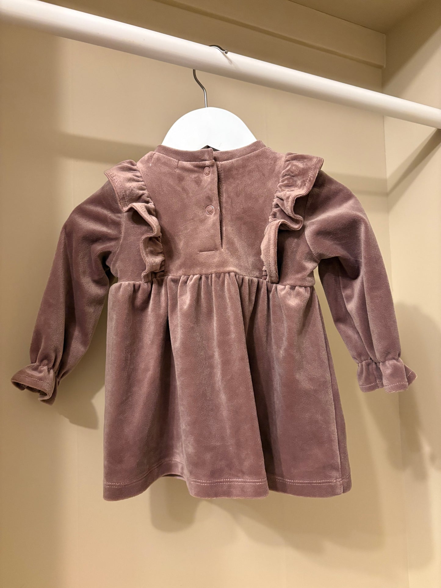 Klänning sammet volang stl 62 (2-4 mån) - Newbie