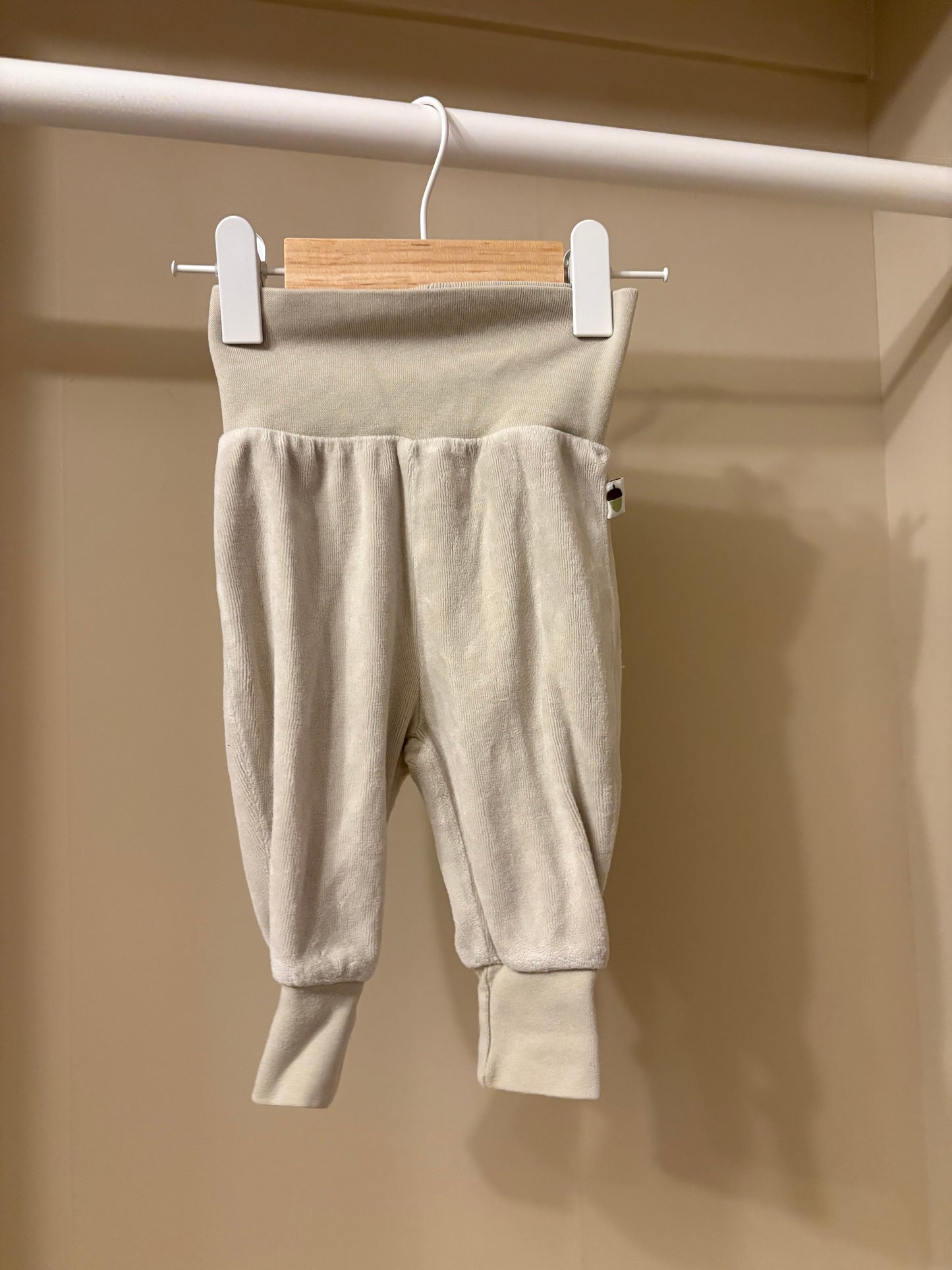 Mjukisbyxor beige stl 50/56 (0-2 månader) - Lindex