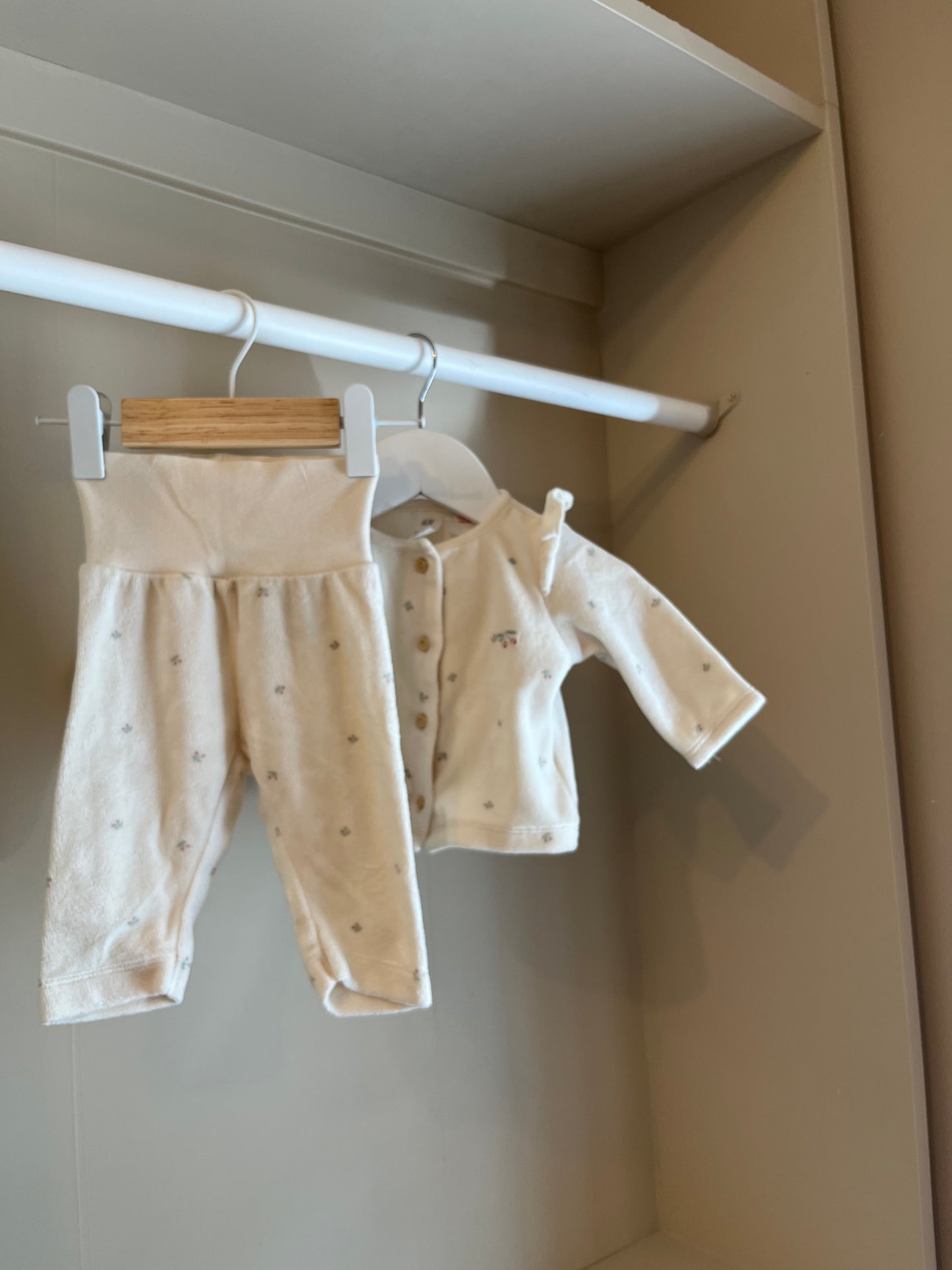 Set – kofta & byxa stl 56 (1-2 mån) - H&M