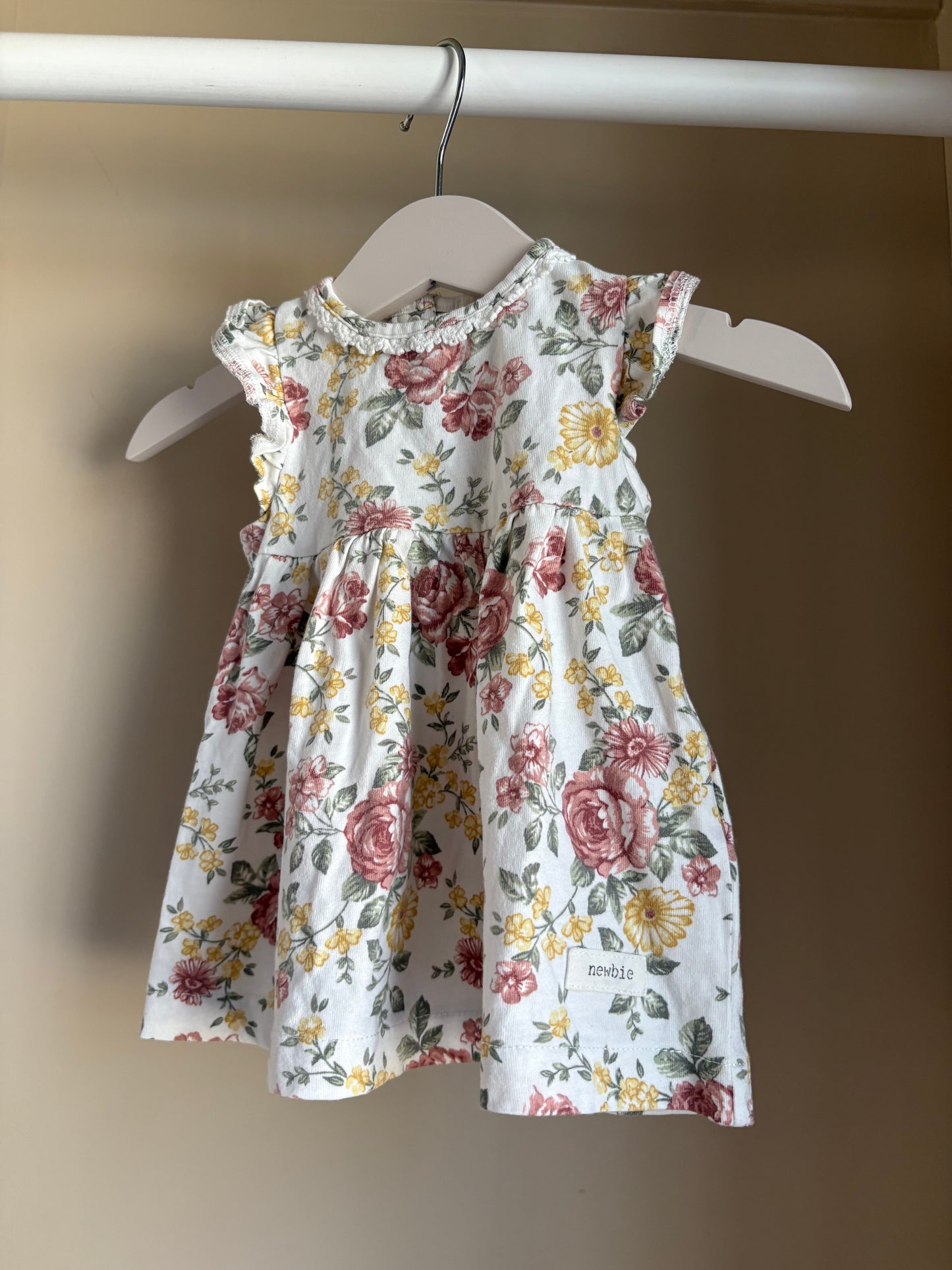 Klänning blommor stl 62 (2-4 mån) - Newbie