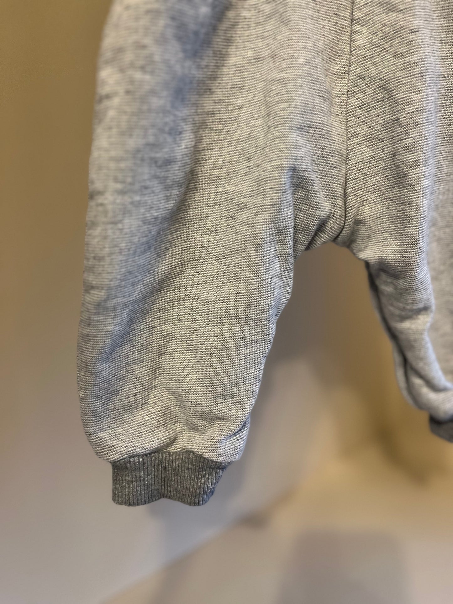 Hängselbyxor mjukis stl 68 (4-6 mån) - Newbie