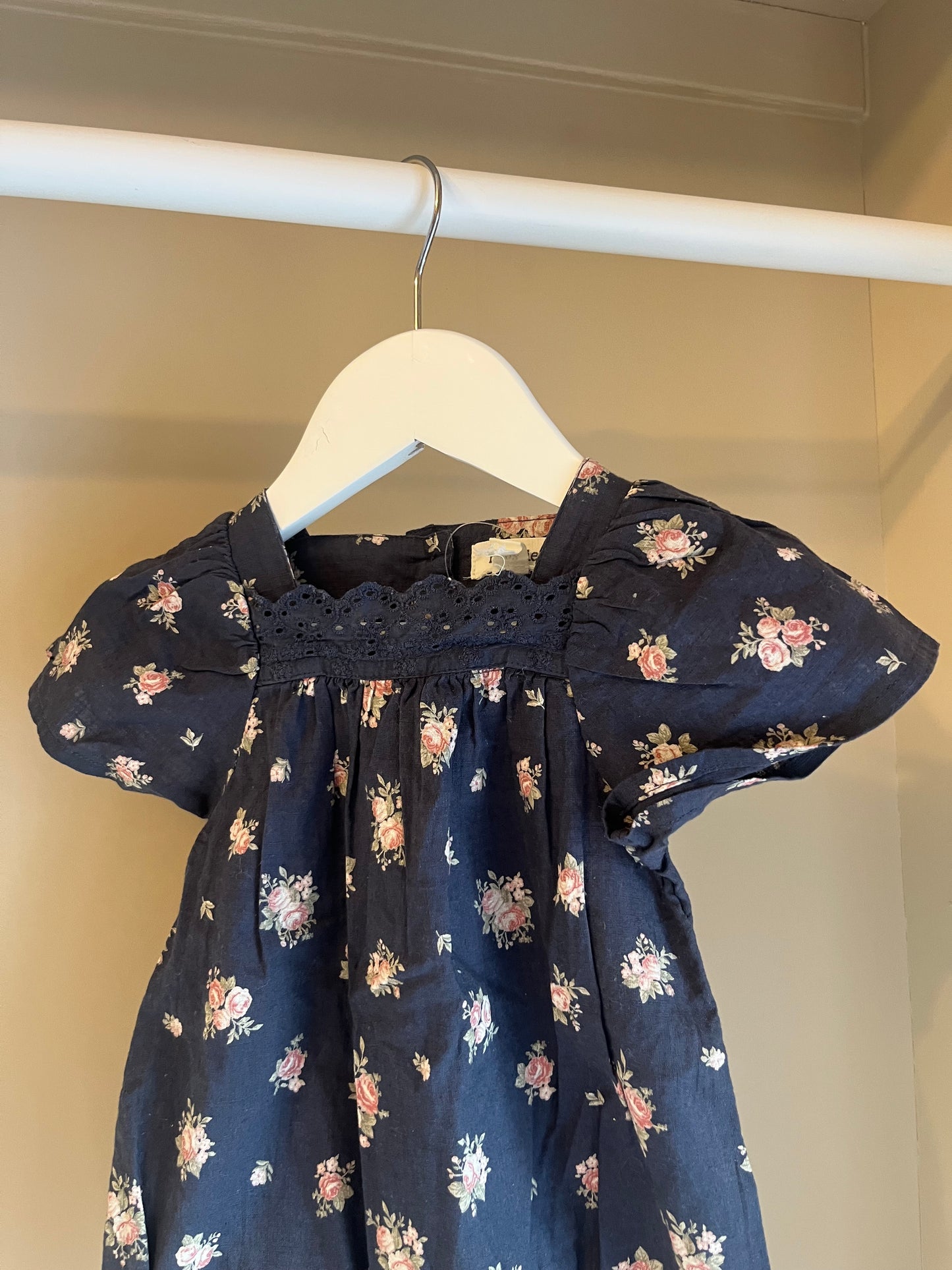 Jumpsuit kortärmad stl 62 (2-4 mån) - Newbie