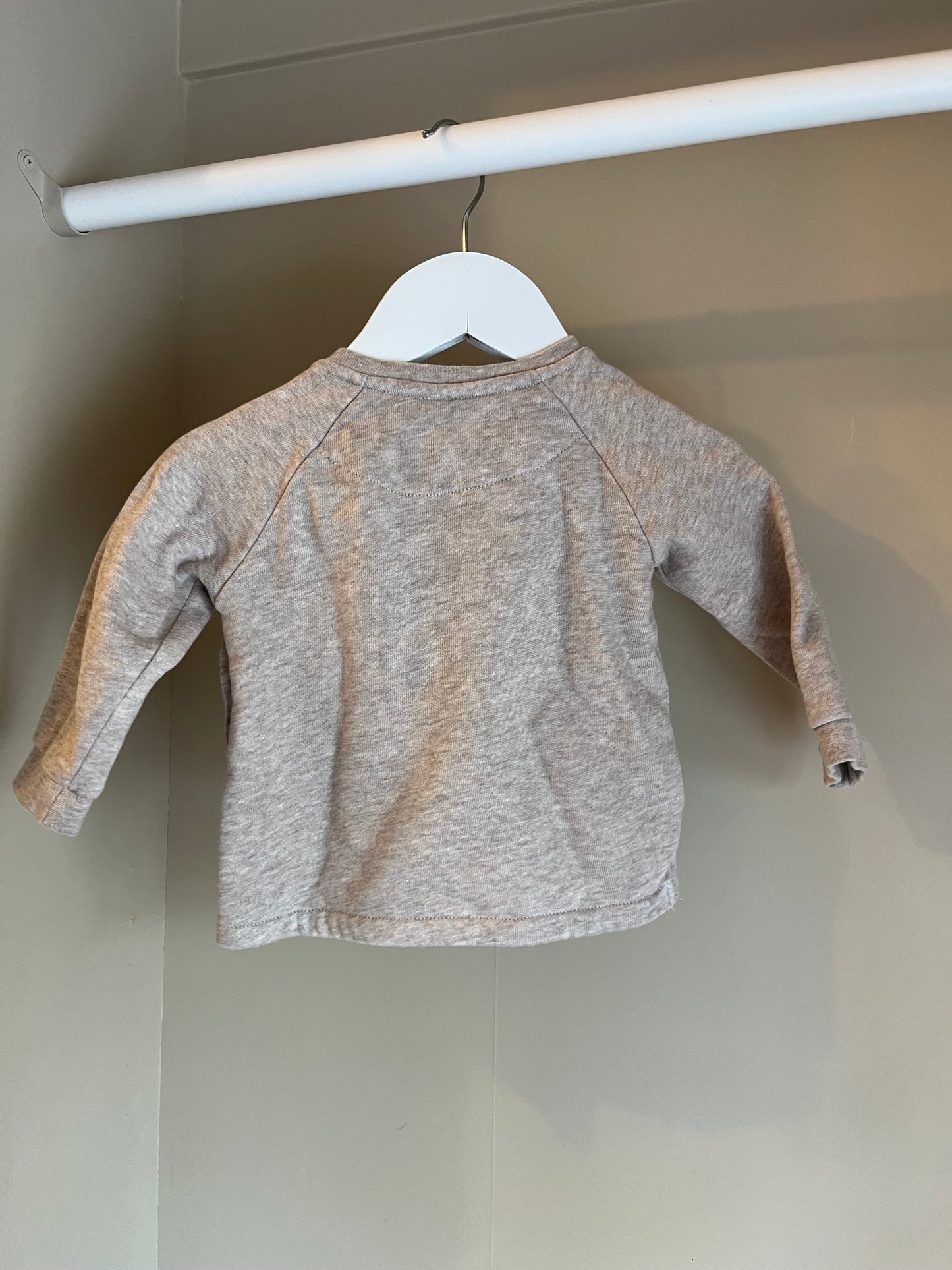 Sweatshirt stl 68 (4-6 mån) - H&M