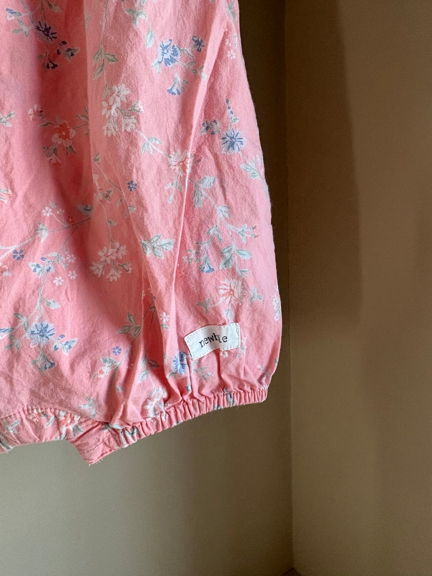 Jumpsuit rosa blommig stl 62 (2-4 mån) - Newbie