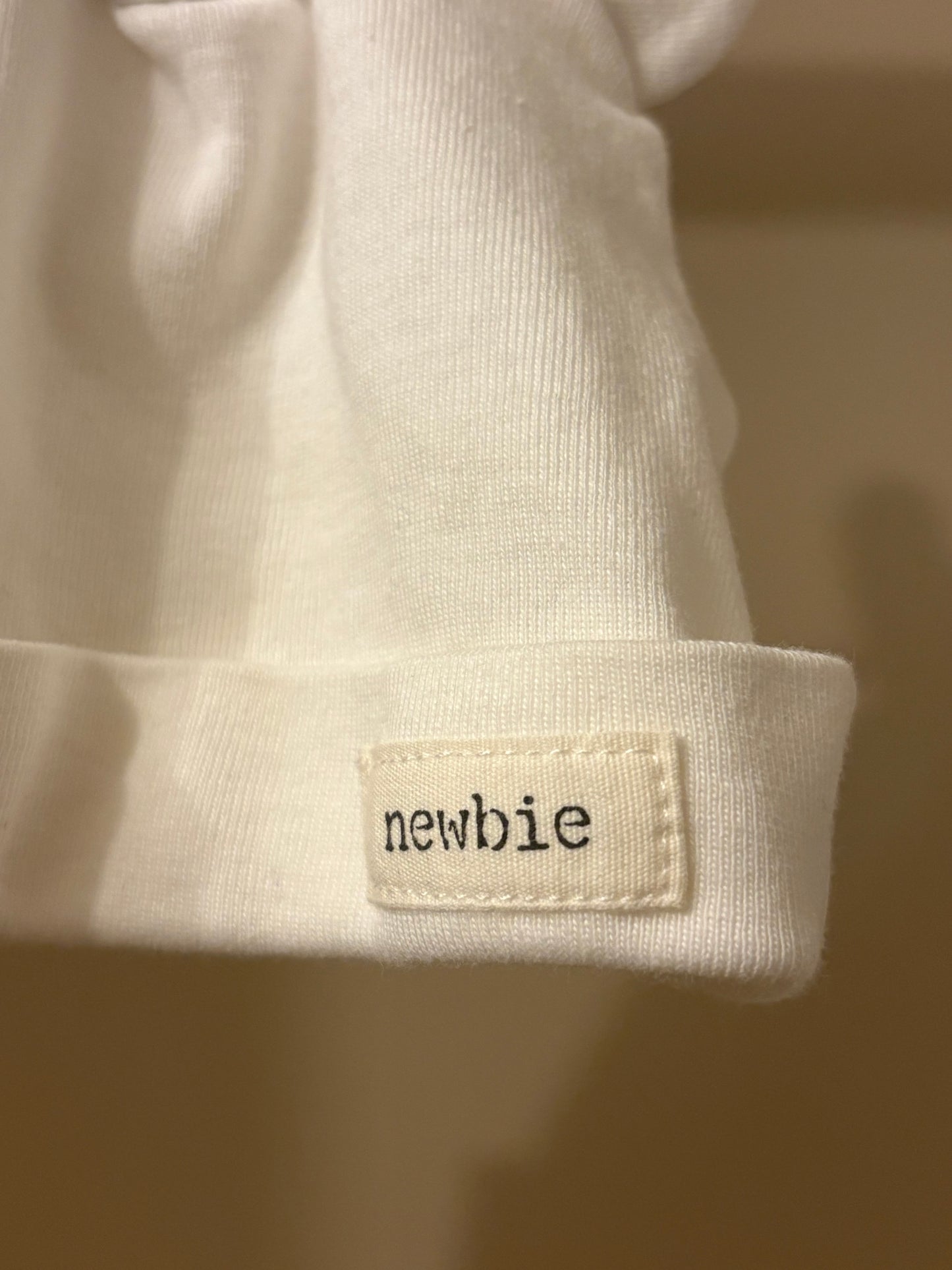 Mössa vit m öron stl 0-1 mån - Newbie