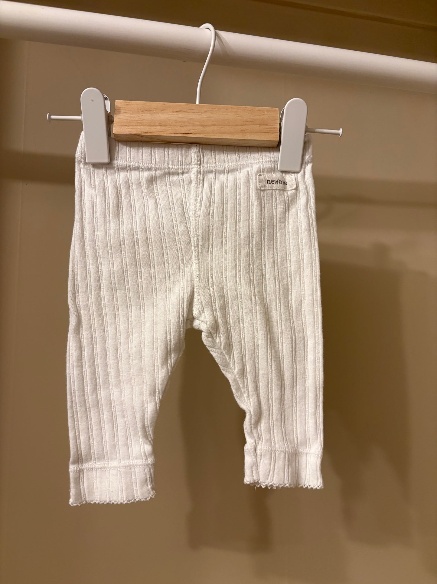 Byxor ribbade vita stl 62 (2-4 mån) - Newbie