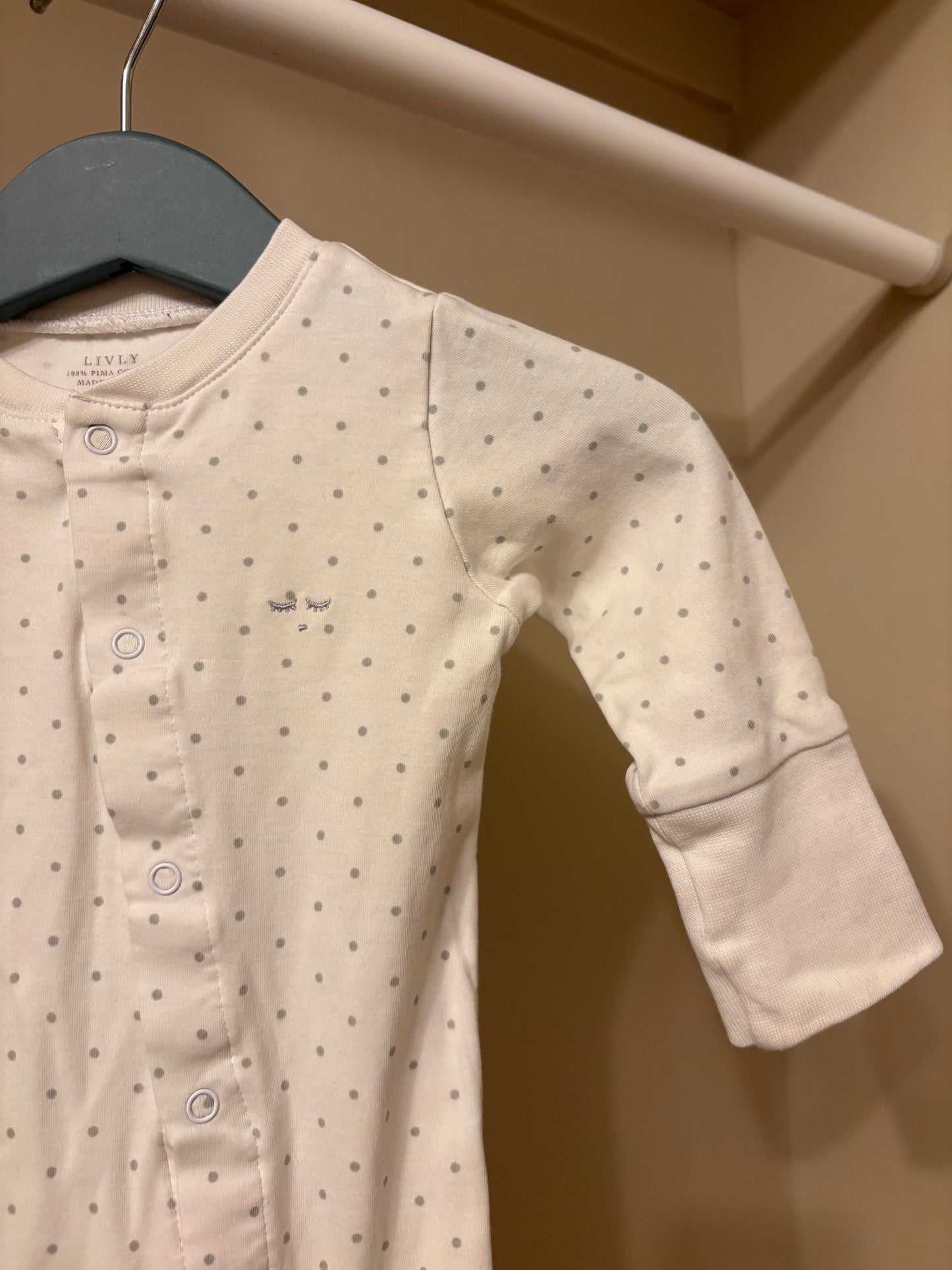 Pyjamas vit/grå stl 62/68 (3-6 mån) - Livly