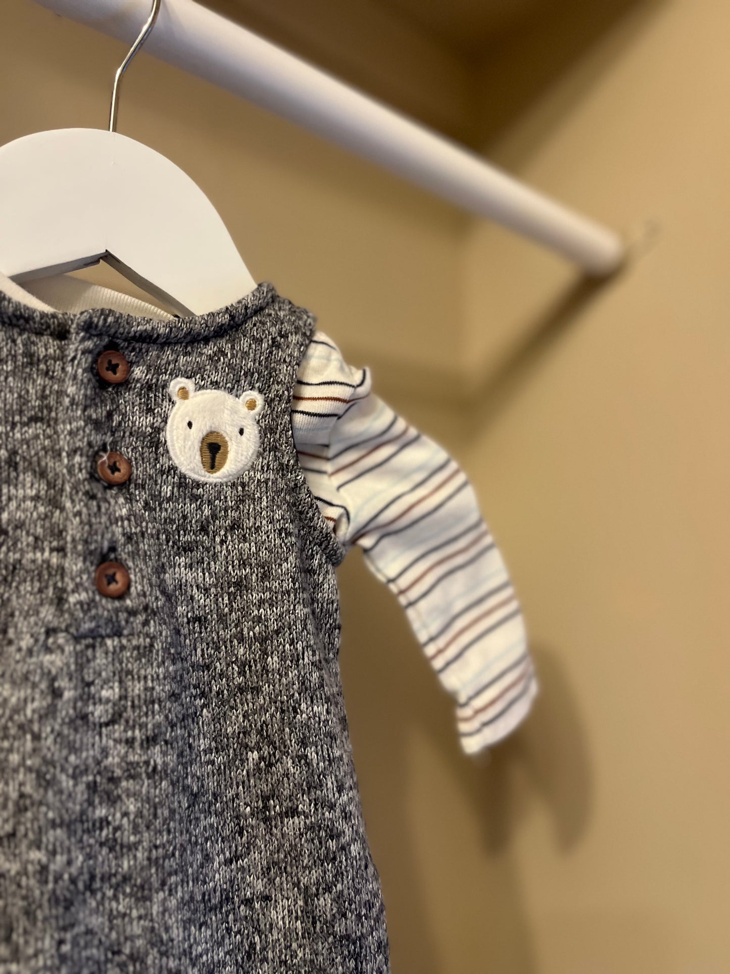 Set Jumpsuit & långärmad tröja stl 56 (1-2 mån) - Carter's