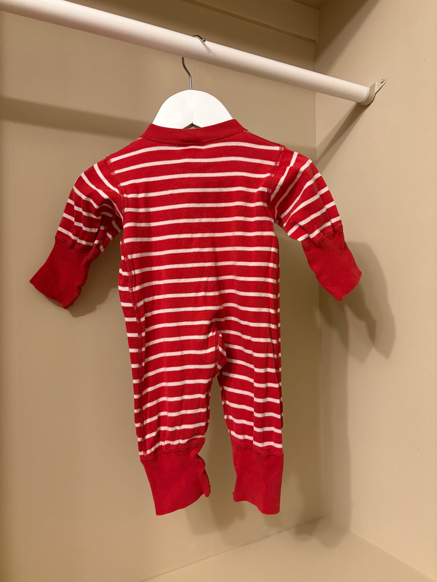 Pyjamas röd randig stl 50 - Polarn O. Pyret